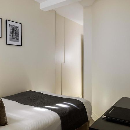 Hotel Elysees Bassano Paris Luaran gambar