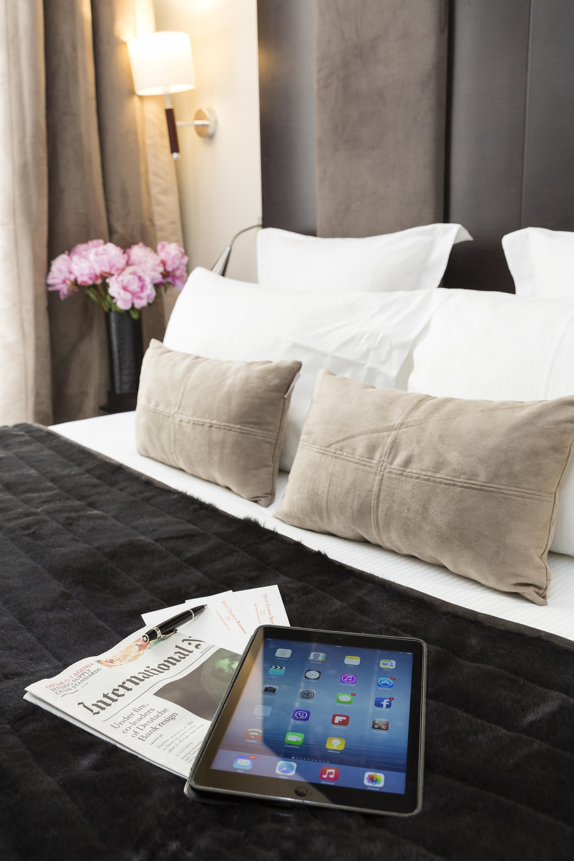 Hotel Elysees Bassano Paris Luaran gambar