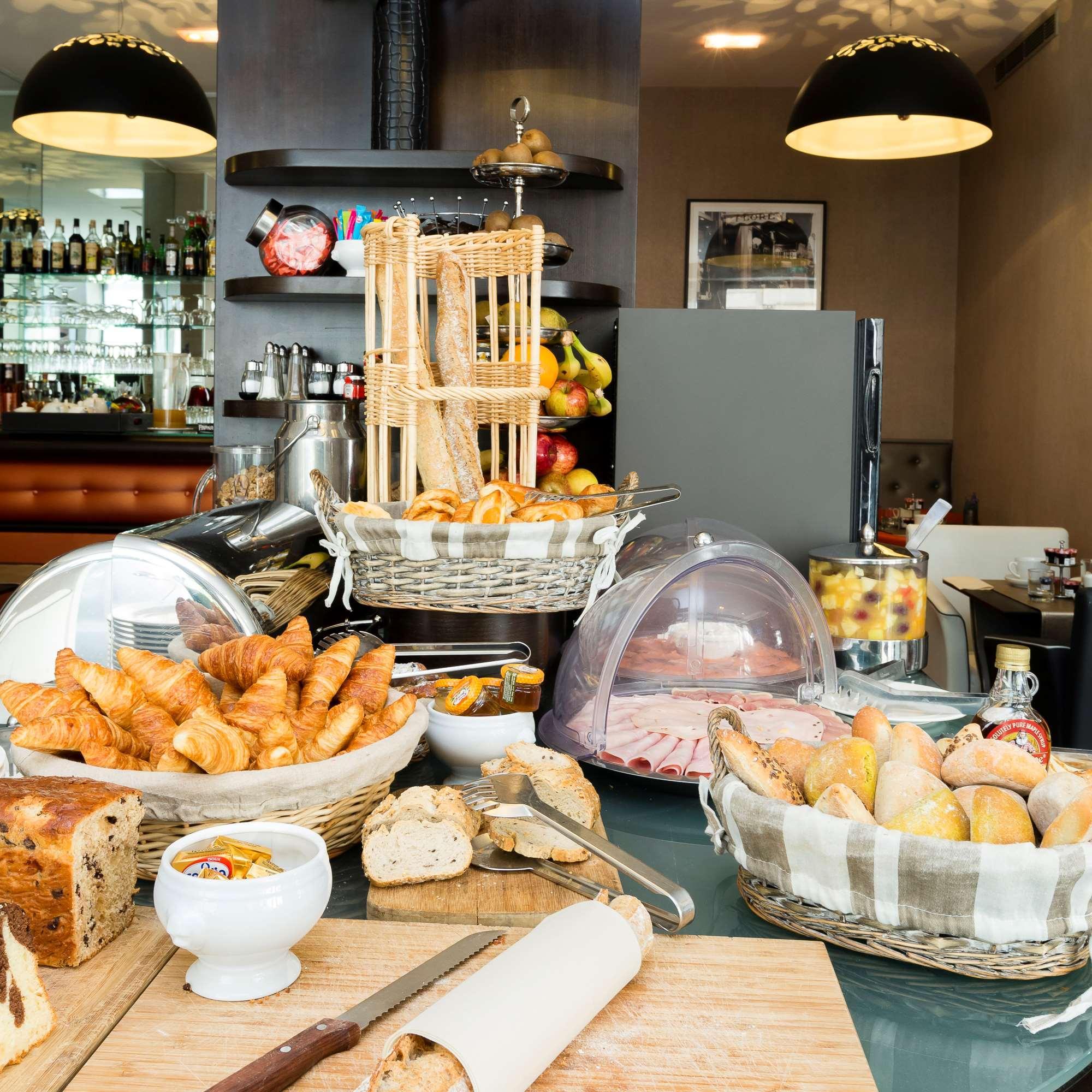 Hotel Elysees Bassano Paris Luaran gambar