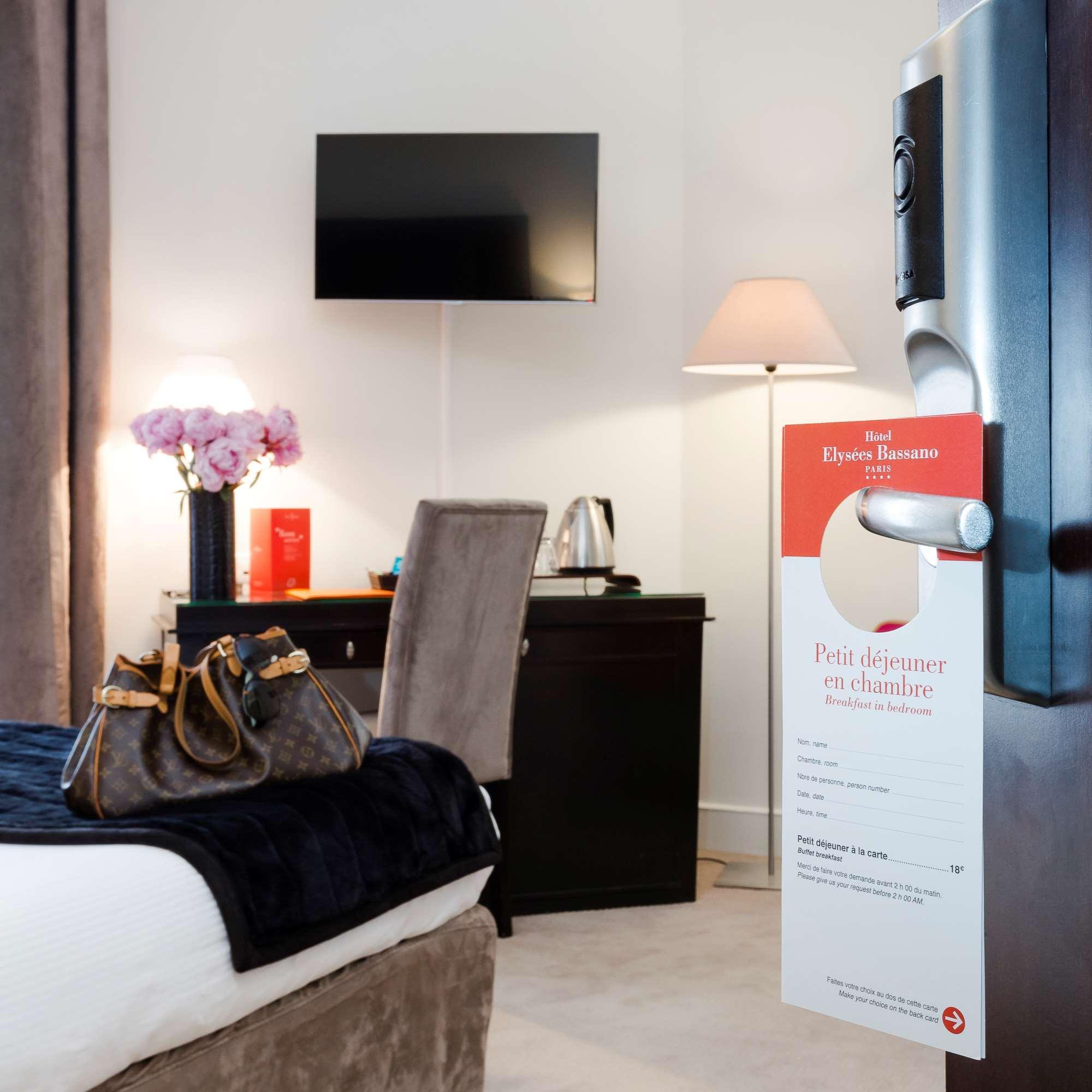 Hotel Elysees Bassano Paris Luaran gambar