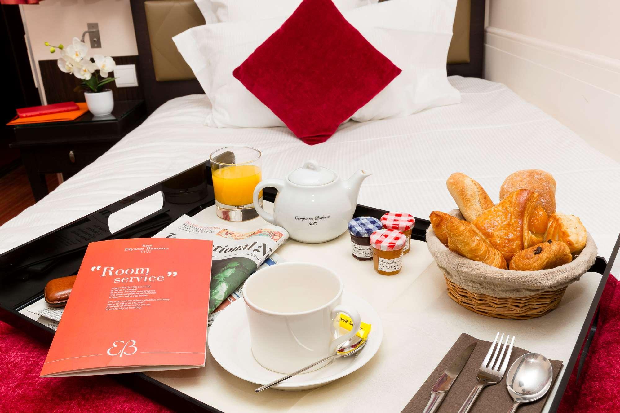 Hotel Elysees Bassano Paris Luaran gambar