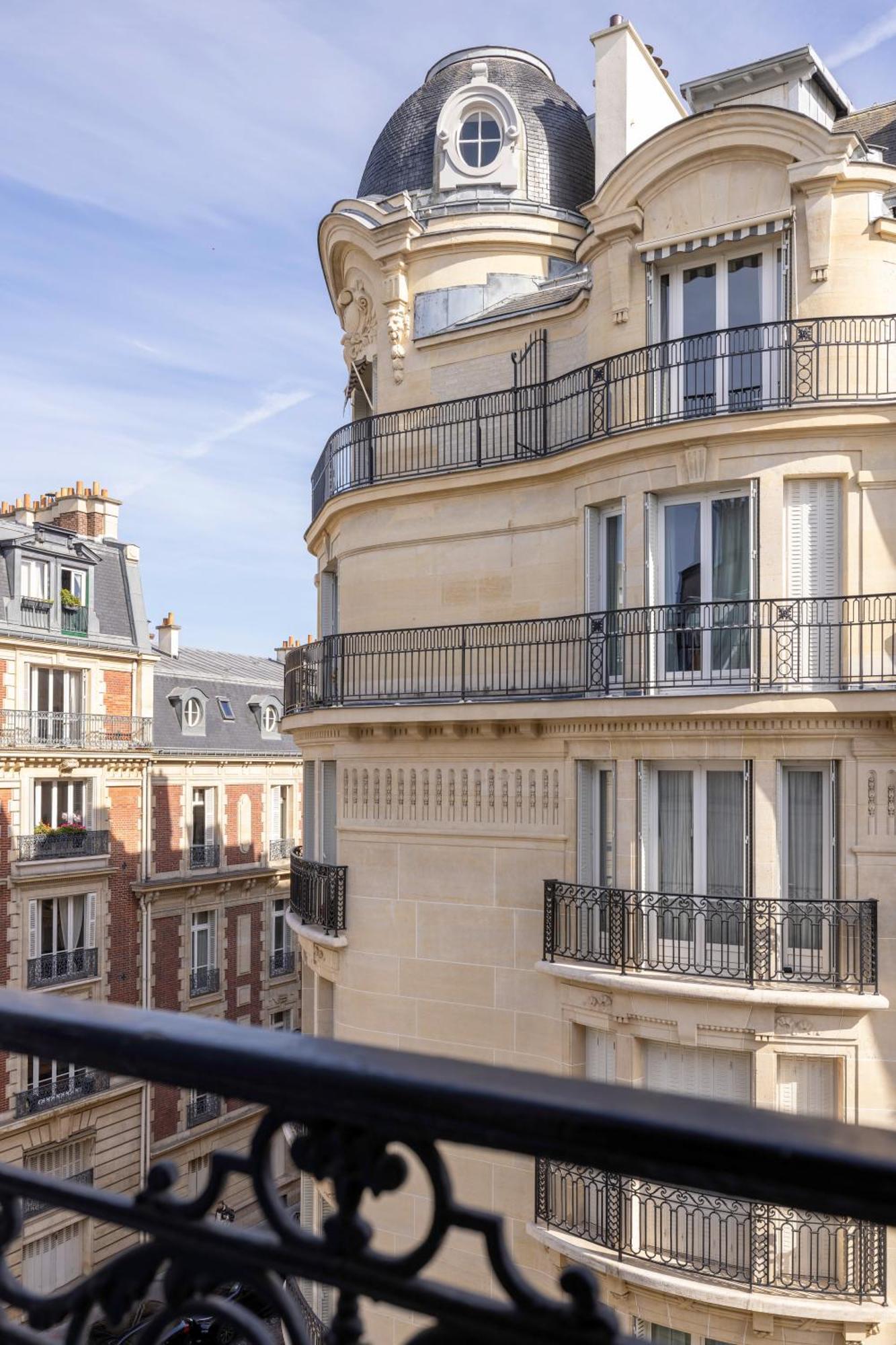Hotel Elysees Bassano Paris Luaran gambar