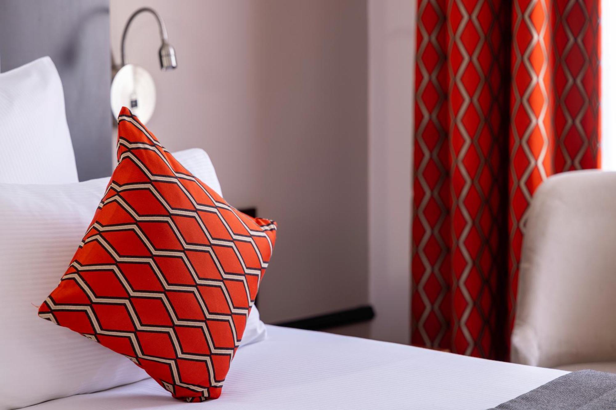 Hotel Elysees Bassano Paris Luaran gambar